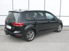 VW Touran Comfortline 2,0 BMT TDI in Deep Black Perleffekt
