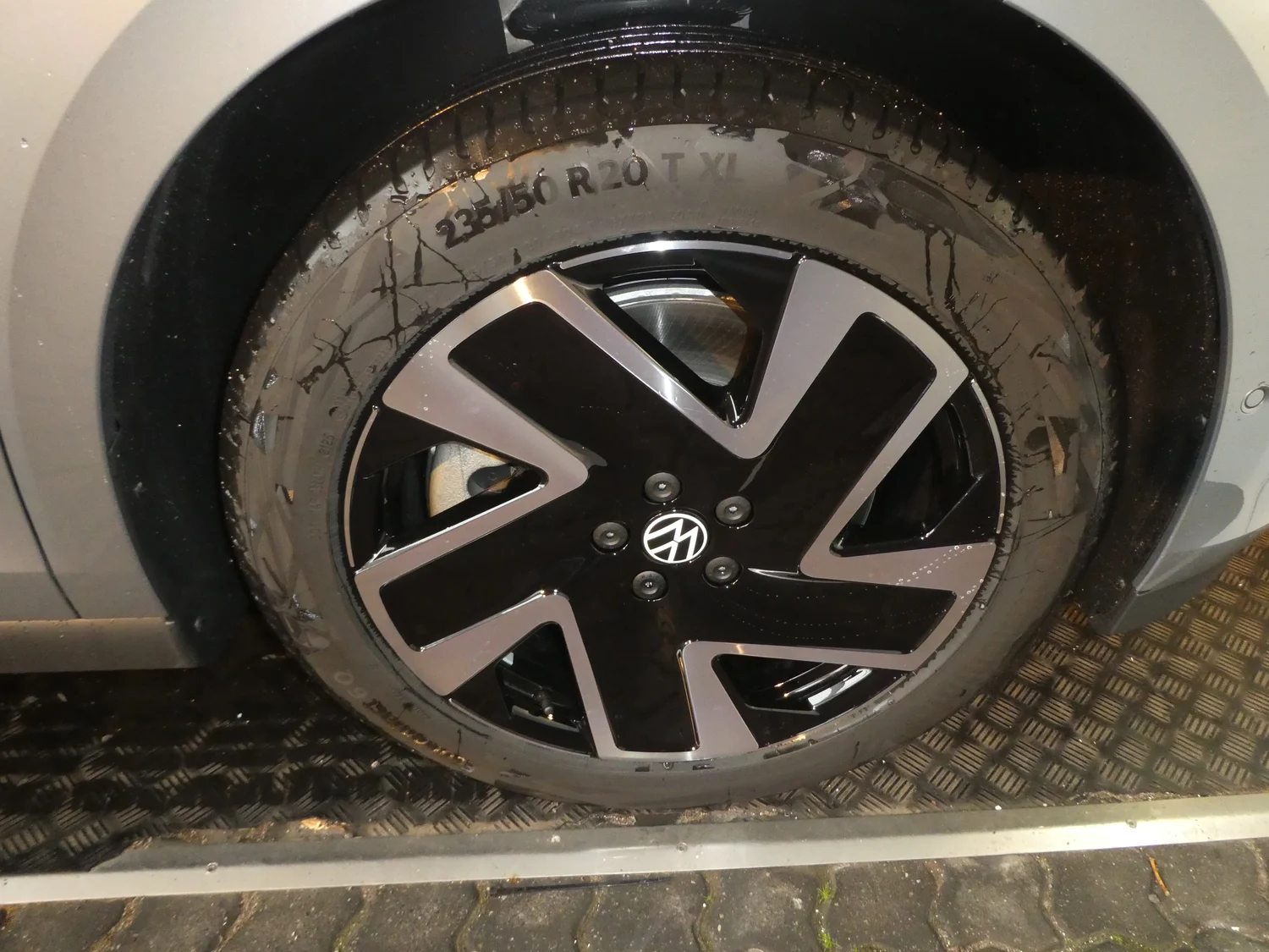 Bild eines VW ID. Buzz GTX LR 4MOTION 250 kW