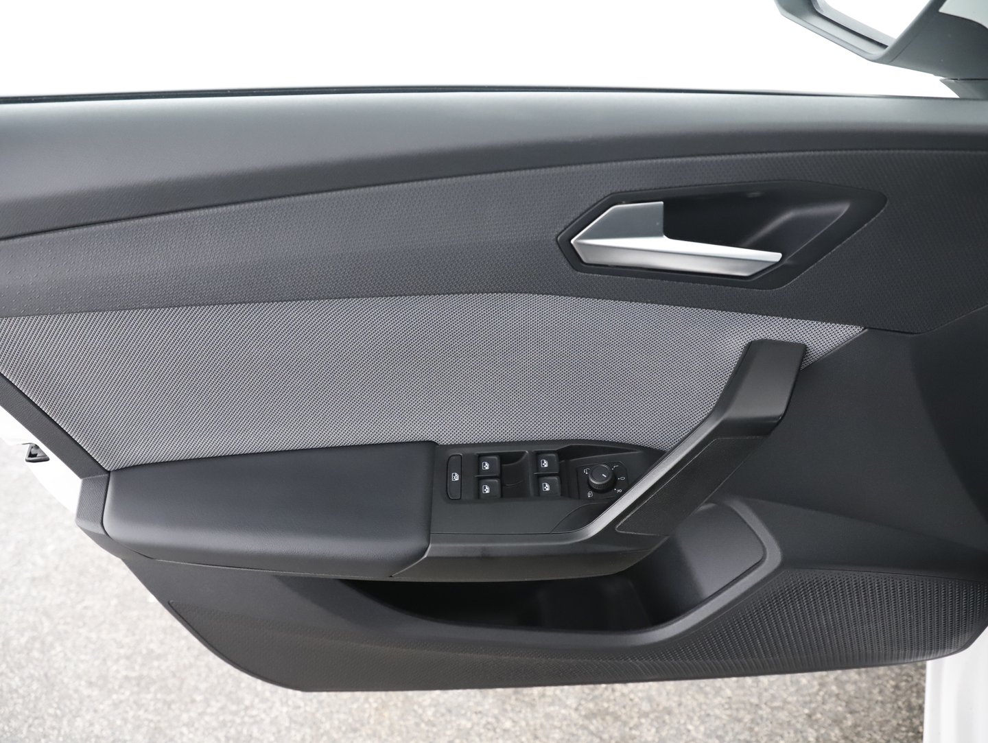 SEAT Leon SP Kombi Style 2.0 TDI DSG | Bild 10 von 28