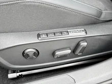 VW Golf Rabbit TSI in Grenadillschwarz Metallic