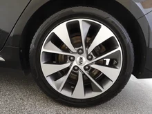 KIA Optima 1,7 CRDi ISG Platin DCT in Aurora Black
