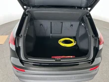 Audi Q4 e-tron 45 e-tron quattro in MYTHOSSCHWARZ METALLIC