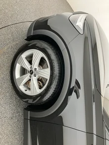 Audi Q4 e-tron 45 e-tron quattro in MYTHOSSCHWARZ METALLIC