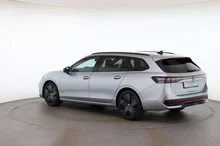 VW Passat Variant Sport eTSI DSG in Oyster Silver Metallic