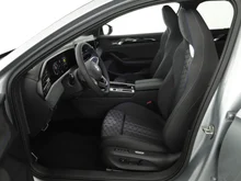 VW Passat Variant Sport eTSI DSG in Oyster Silver Metallic