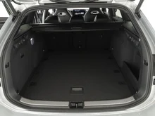 VW Passat Variant Sport eTSI DSG in Oyster Silver Metallic