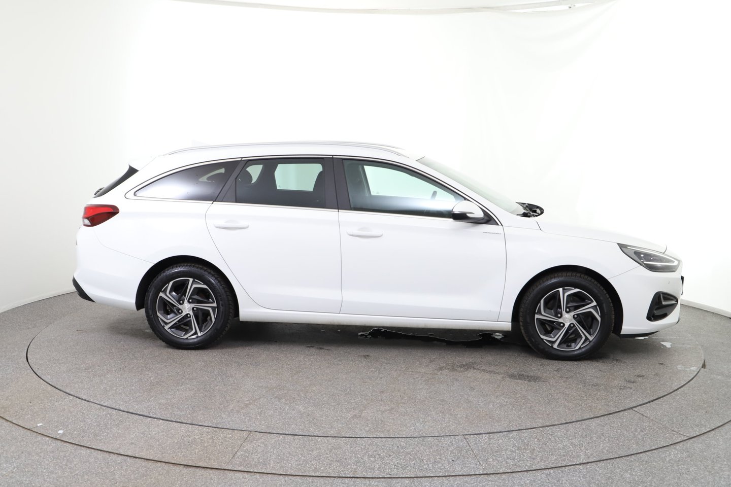 Hyundai i30 CW 1,6 CRDi Trend Line | Bild 6 von 27