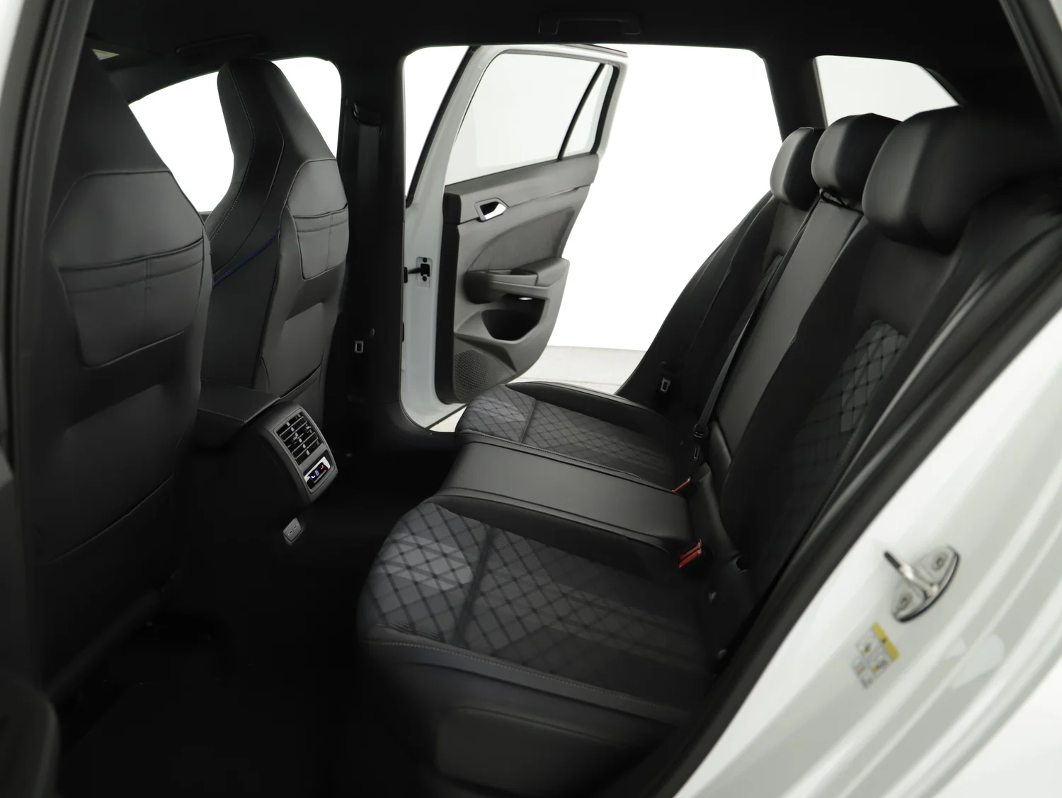 Bild eines VW Golf Variant Sport mHeV DSG