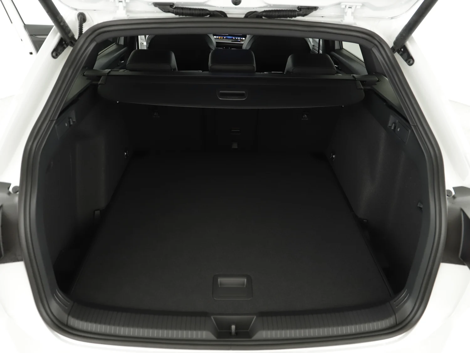 Bild eines VW Golf Variant Sport mHeV DSG