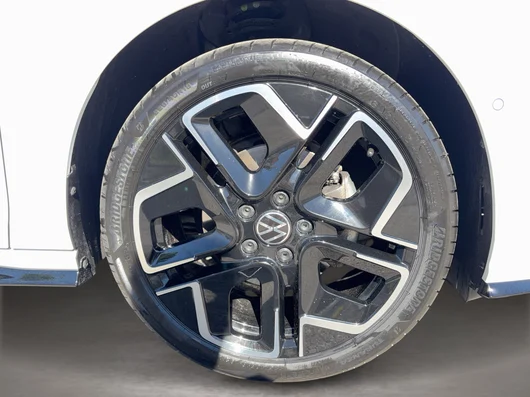 Bild eines VW Golf Variant Sport mHeV DSG