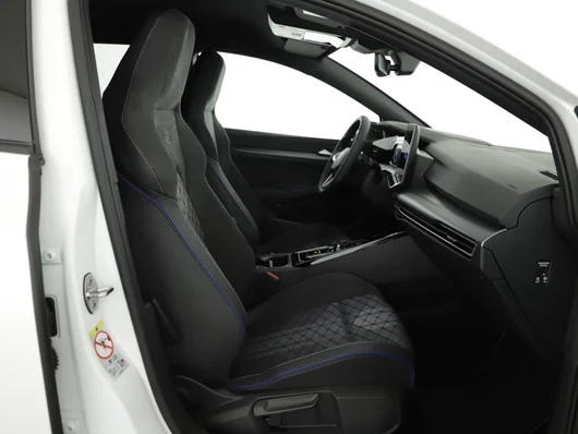 Bild eines VW Golf Variant Sport mHeV DSG