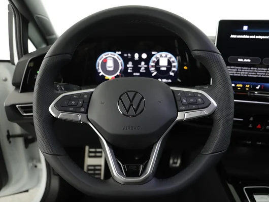 Bild eines VW Golf Variant Sport mHeV DSG