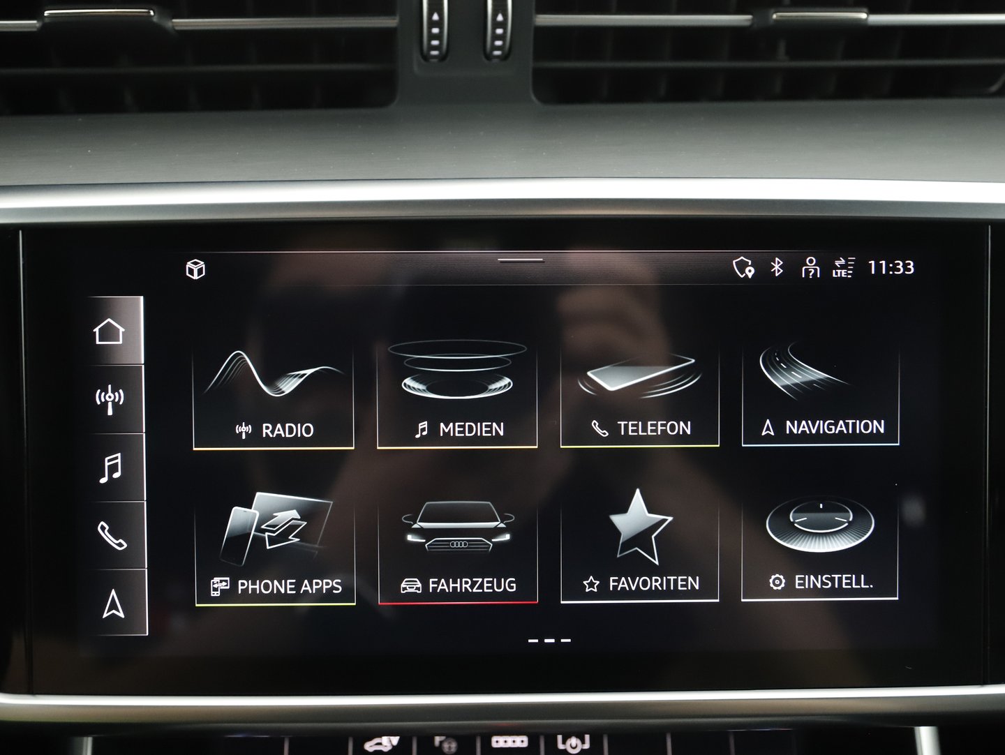 Audi A6 Avant 55 TFSI e quattro Sport | Bild 17 von 22