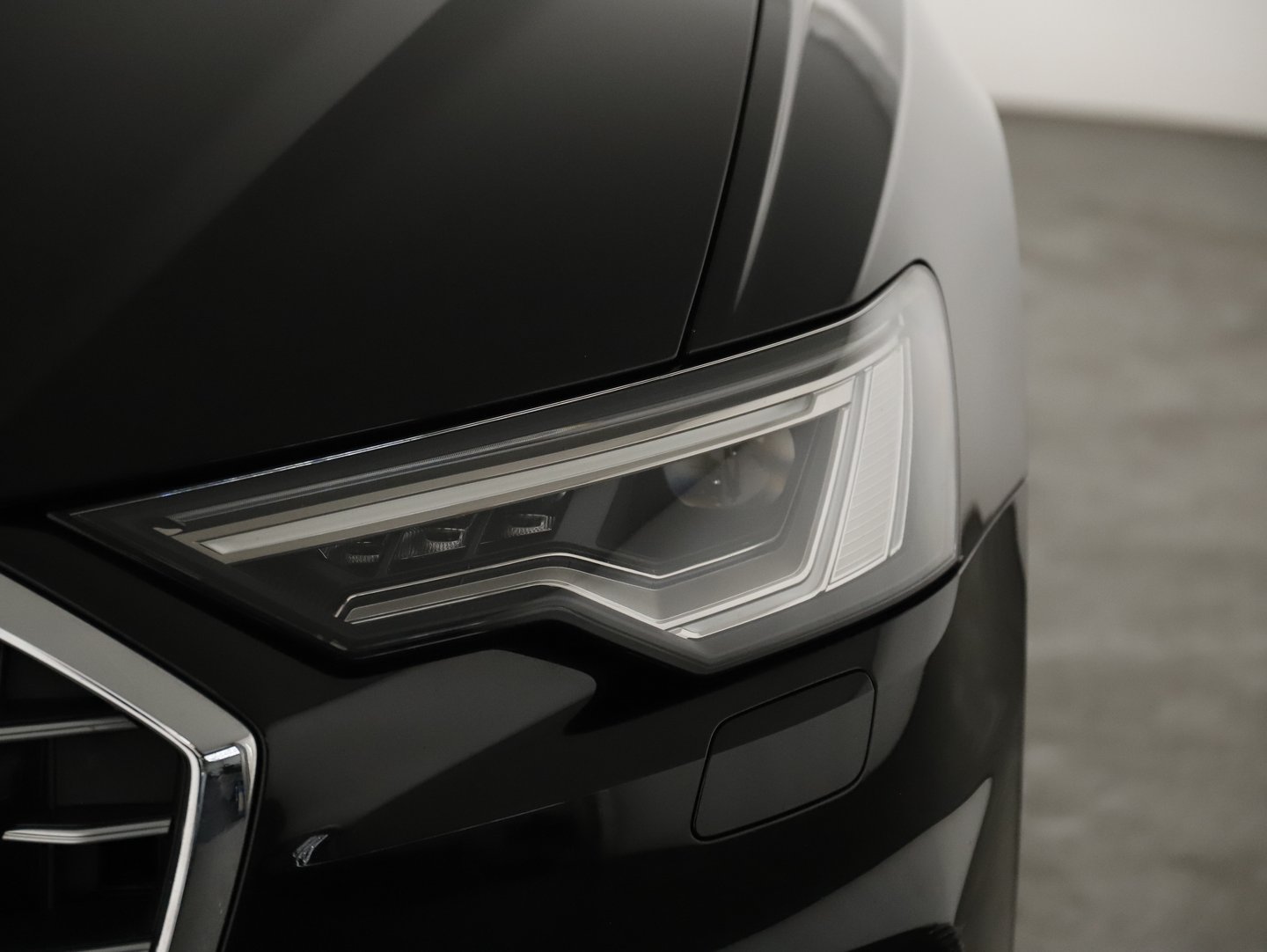 Audi A6 Avant 55 TFSI e quattro Sport | Bild 2 von 22