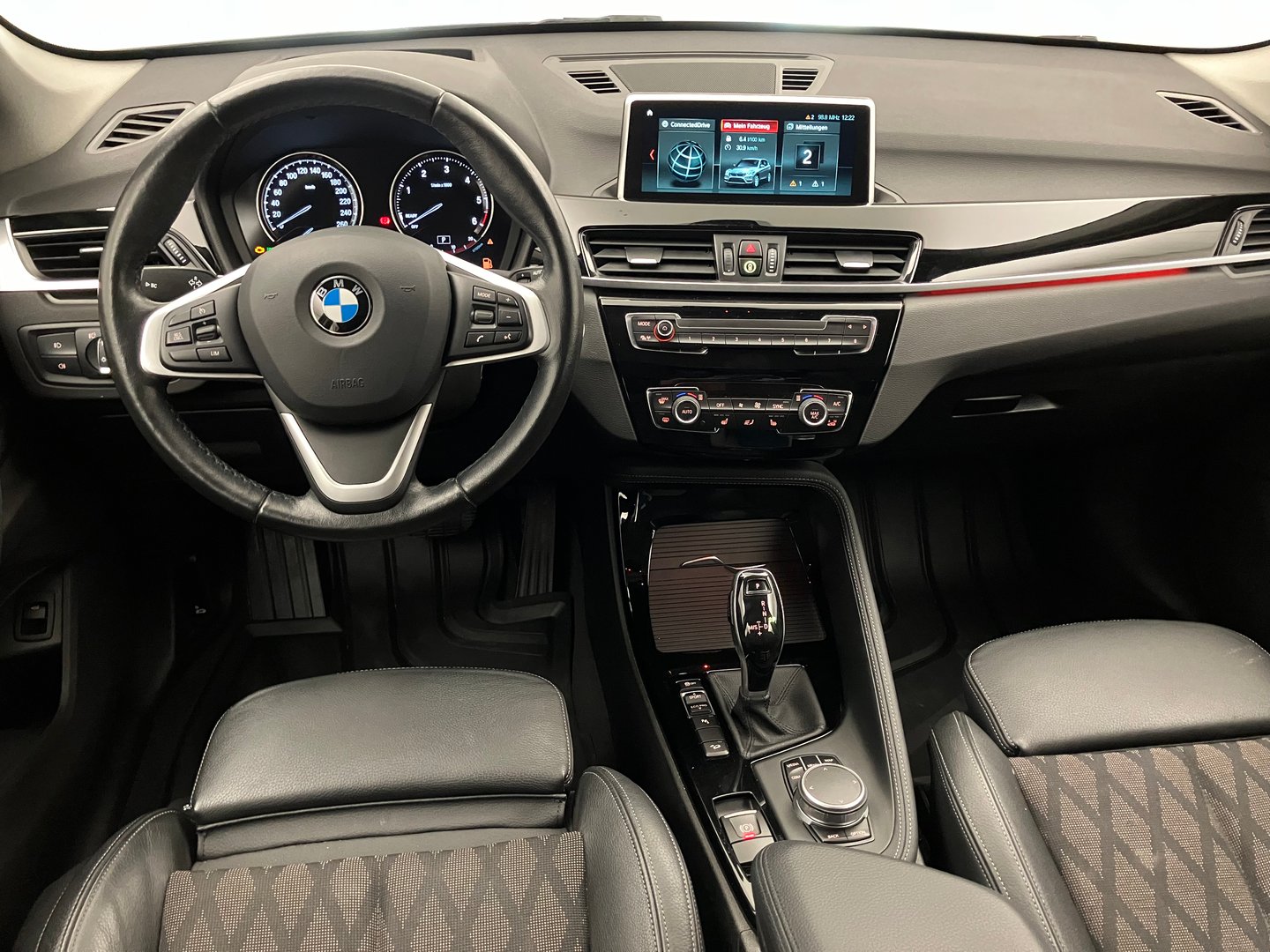 BMW X1 xDrive 20d Aut. | Bild 12 von 29