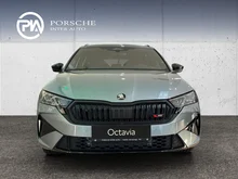Škoda Octavia Combi RS in Smokey Diamond-Silber Metallic
