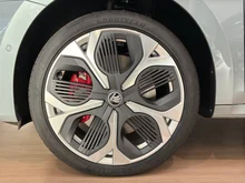 Škoda Octavia Combi RS in Smokey Diamond-Silber Metallic