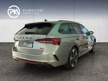 Škoda Octavia Combi RS in Smokey Diamond-Silber Metallic
