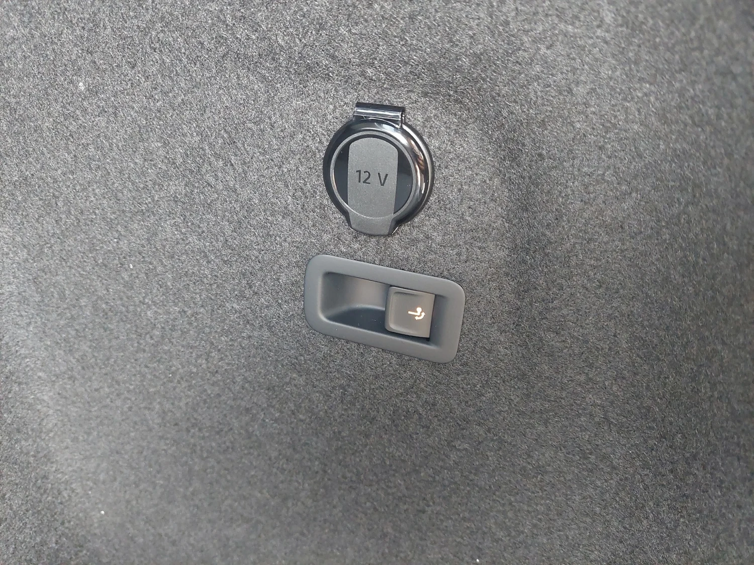 Bild eines Golf Variant Business mHeV DSG