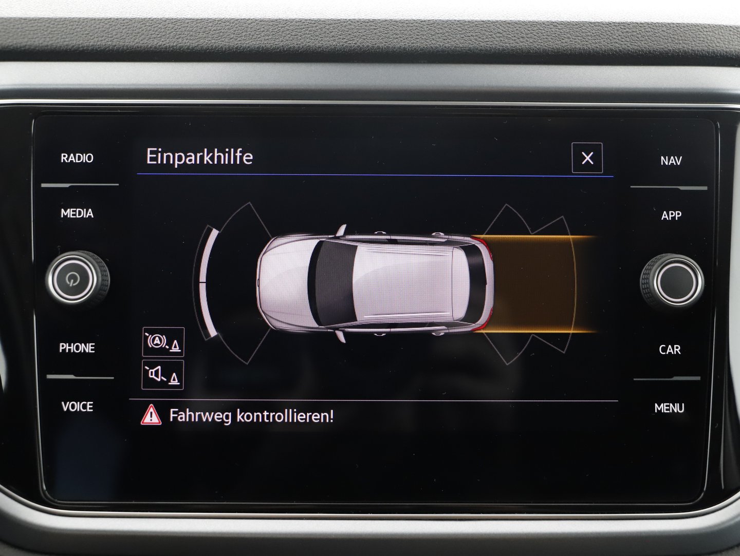 VW T-Roc Design TDI DSG | Bild 18 von 21