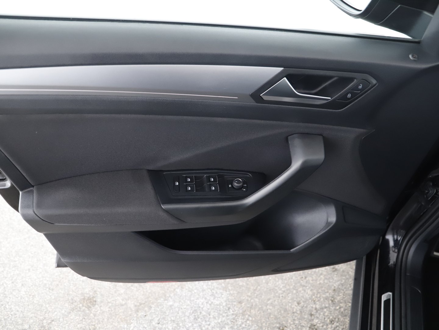VW T-Roc Design TDI DSG | Bild 12 von 21