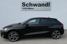 Audi A3 Sportback 30 TFSI in 0E Mythosschwarz Metallic