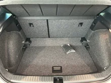 SEAT Arona FR 1.0 TSI in Candy-Weiß Dach Nacht-Schwarz