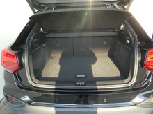 Audi Q2 35 TDI quattro intense in brillantschwarz Klar