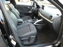Audi Q2 35 TDI quattro intense in brillantschwarz Klar