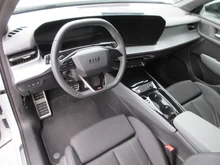 Audi Q3 e-hybrid 200 kW in Gletscherweiß Metallic