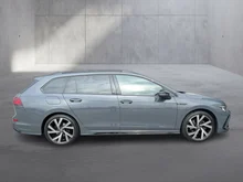 VW Golf Variant R-Line TDI DSG in Delfingrau Metallic