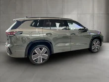 VW Tayron Sport TDI DSG in Cipressino-Grün Metallic