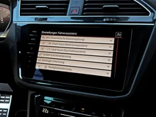 VW Tiguan R-Line TDI DSG in PURE WHITE