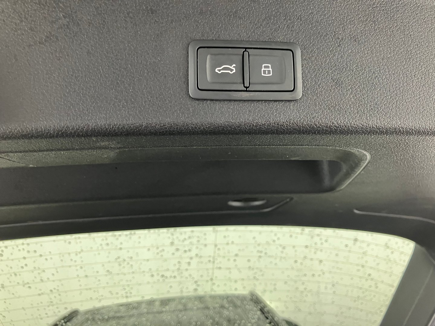 Audi A4 Avant 40 TDI advanced | Bild 11 von 13