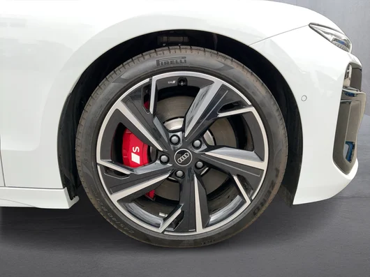 Bild eines Audi S6 Avant e-tron