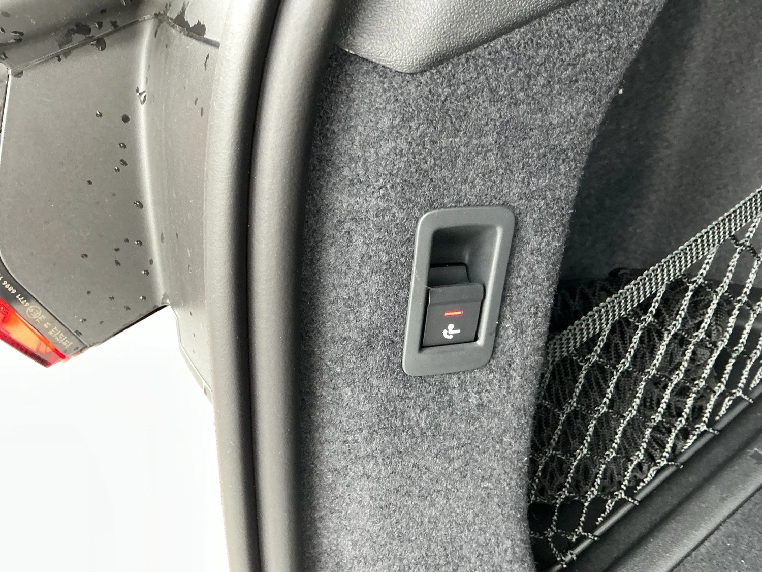 Bild eines Audi S6 Avant e-tron