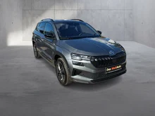 Škoda Karoq Sportline TSI DSG ACT in Graphit-Grau Metallic