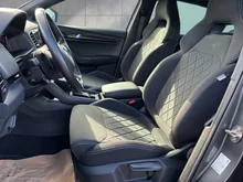 Škoda Karoq Sportline TSI DSG ACT in Graphit-Grau Metallic