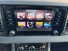 Škoda Karoq Sportline TSI DSG ACT in Graphit-Grau Metallic