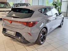 CUPRA Leon 1.5 eTSI DSG in Graphene-Grau
