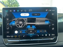 VW Tiguan Friends eTSI DSG in Delfingrau Metallic