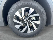 VW Tiguan Friends eTSI DSG in Delfingrau Metallic