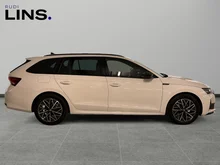 Škoda Octavia Combi Sportline TDI DSG in Alaska-Weiß