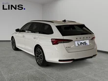 Škoda Octavia Combi Sportline TDI DSG in Alaska-Weiß
