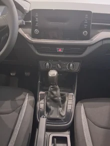 Škoda Fabia Essence TSI in Graphit-Grau Metallic
