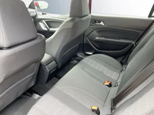 Peugeot 308 Allure in dunkelrot - metallic
