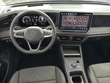 VW Tiguan Friends TDI 4MOTION DSG in Delfingrau Metallic