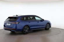 VW Passat Variant Sport TDI DSG in Reef Blue Metallic