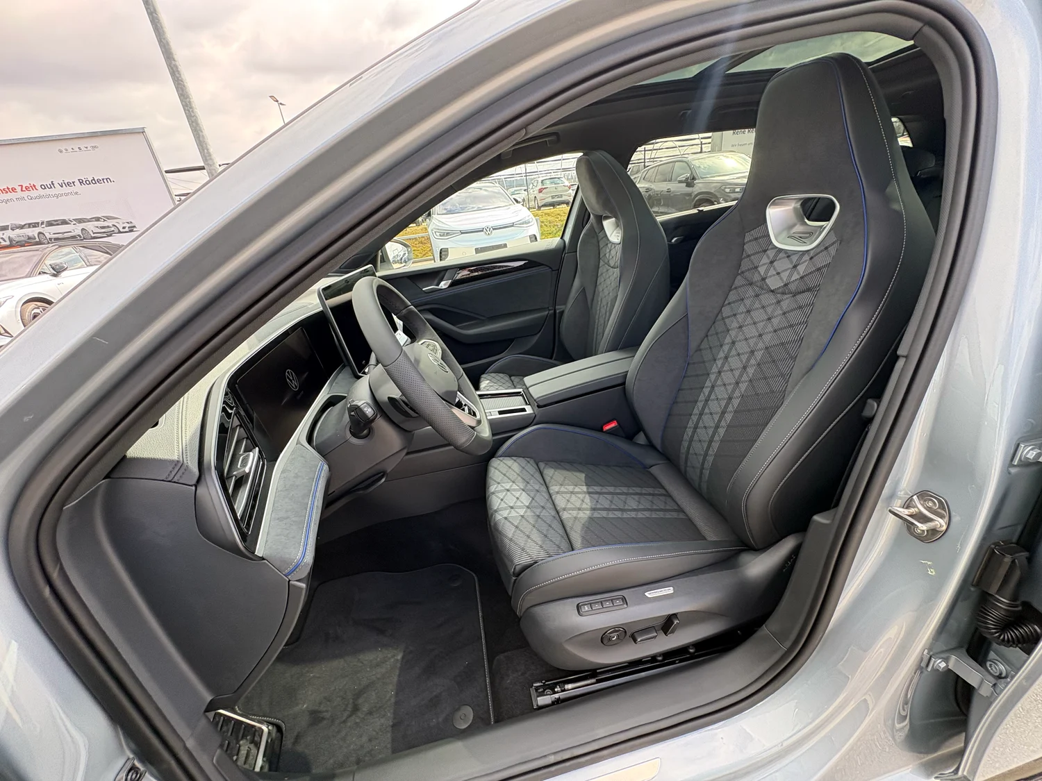 Bild eines VW Passat Variant Sport TDI DSG