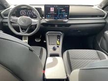 VW T-Roc R-Line eTSI DSG in Celestial Blue Dach Black Uni